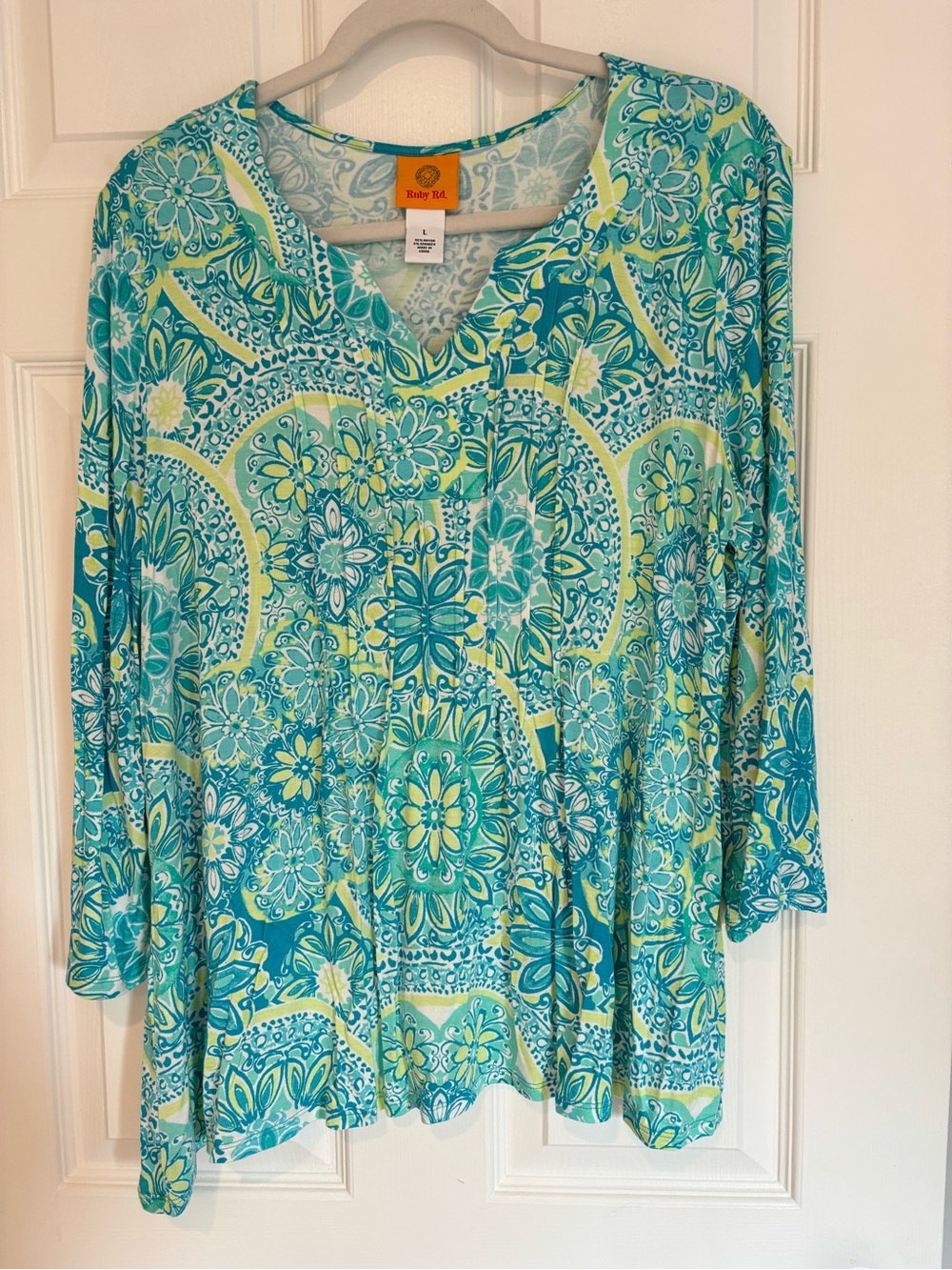 Ruby Rd. Turquoise and Lime Floral V-Neck 3/4 Sleeve Tunic - Large - Picture 11 of 11